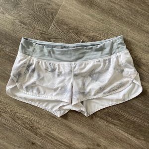Lululemon Speed Short (4-way Stretch 2.5")